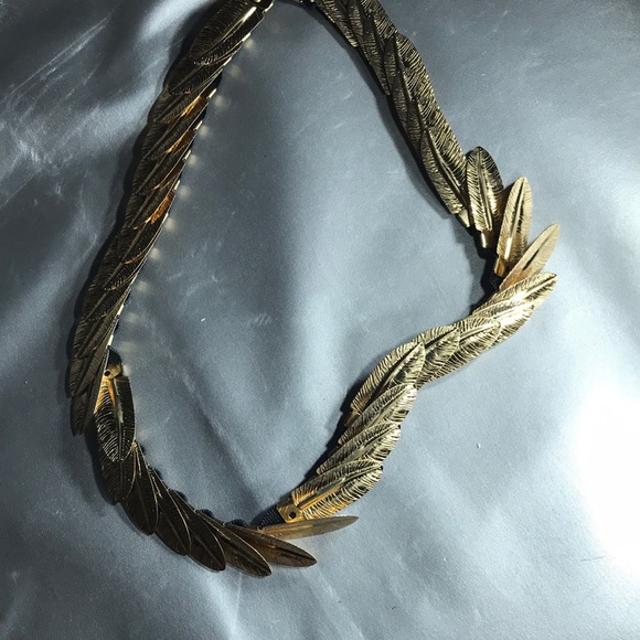 Accessories - Gold plated stretch feather belt vintage